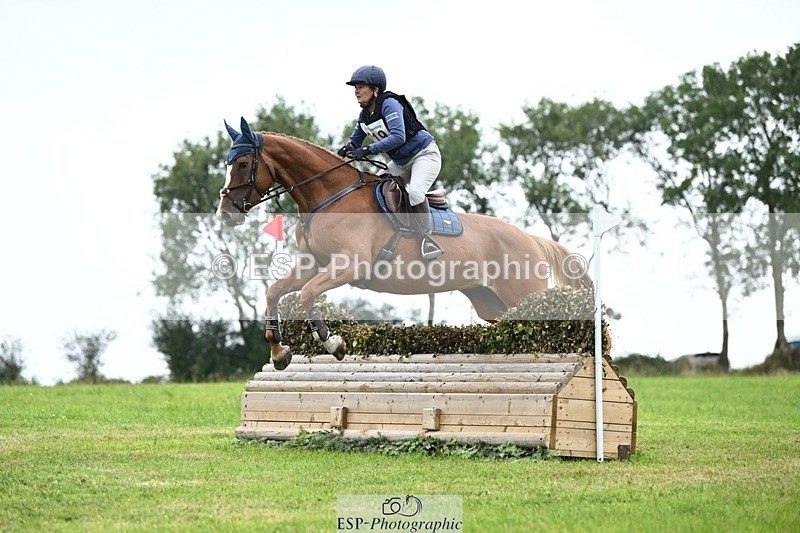 240831A-155621-04964 - 219-Julie.Milkins-R-GIUPETTE.DI.NALA