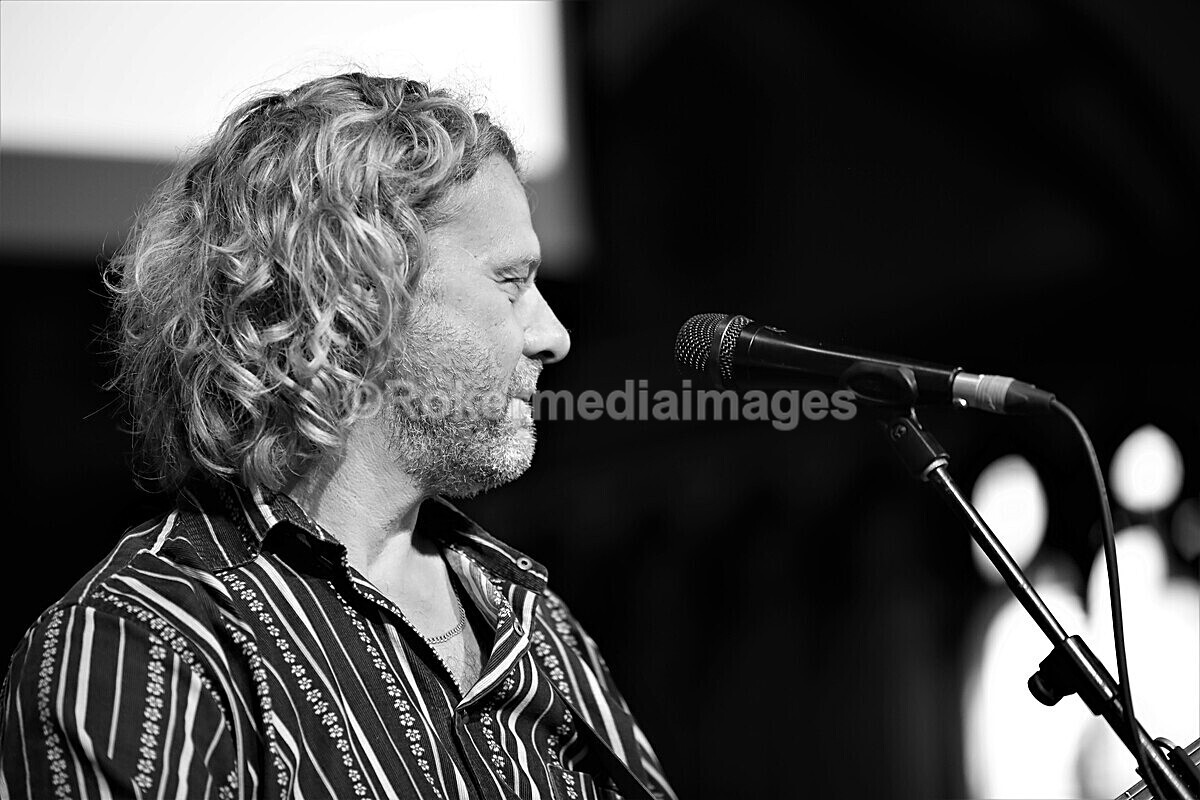 FOLK N BLUES-105 - FOLK and BLUES SEPT 2022