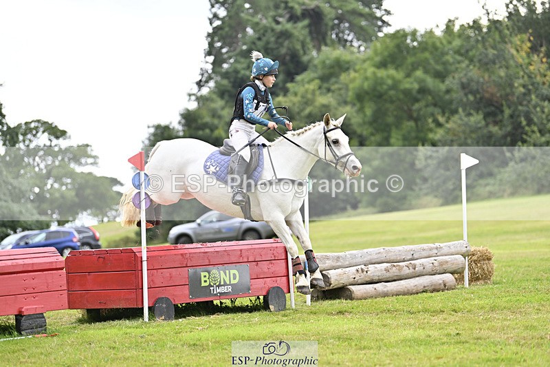 240825X-165741-37647 - 80cm XC 16.30 to 17.30