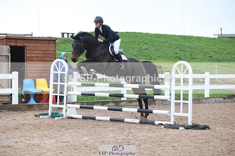 231112A-125952-04308 - Cls 19 Snr 1.05m Open