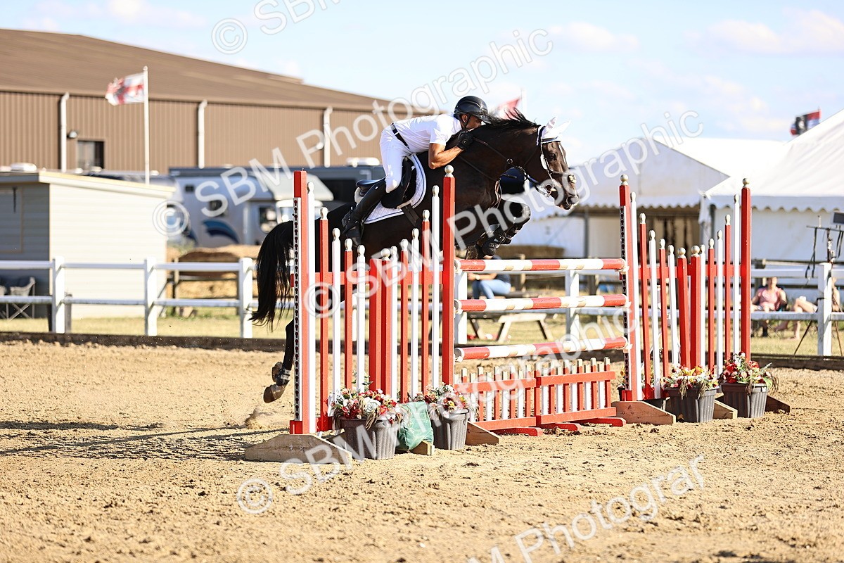 SBM_015908 - Class 18 - Senior 1.35m Open