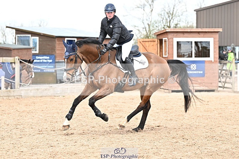 250416-122517-00821 - Cls 3 Snr 1.05m Open