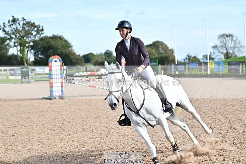 251001-151402-00546 - Cls 6 Foxhunter and 1.20m Open