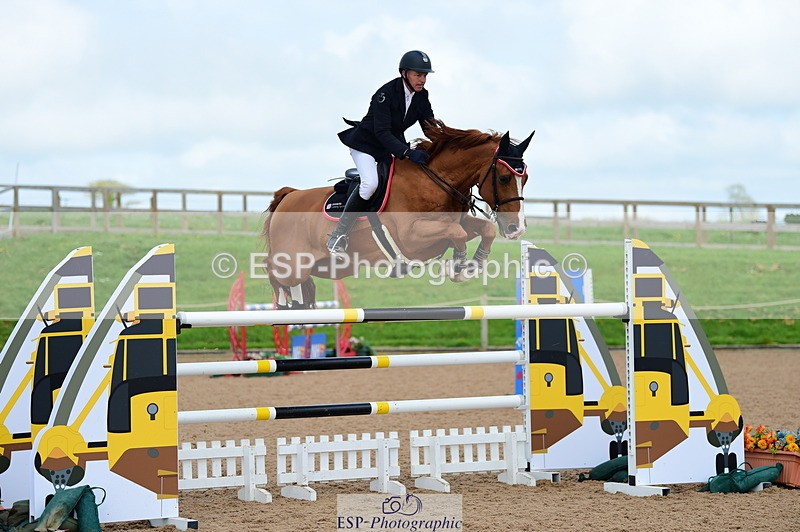 230505A-161034-05228 - Cls 23 National 1.40m Open