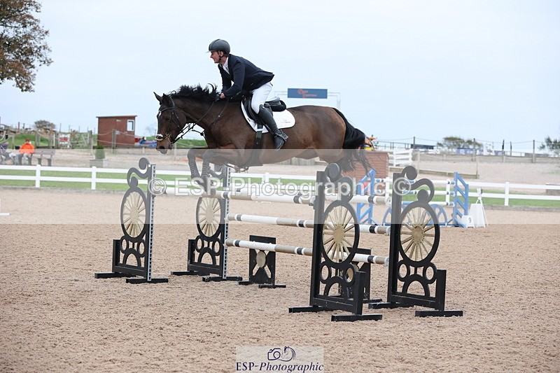 241101A-152526-02964 - FRI Cls 7 Blue Chip Grade B&C Jump Off