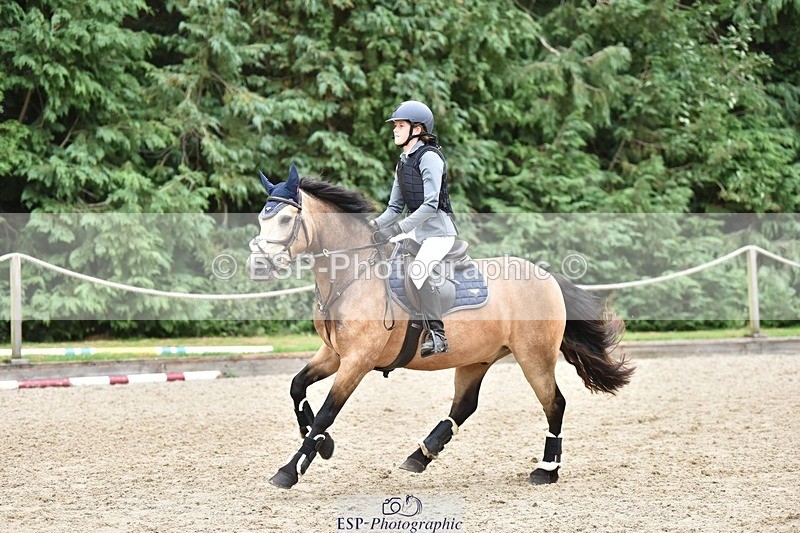 240802-113802-02753 - 90cm Round 1