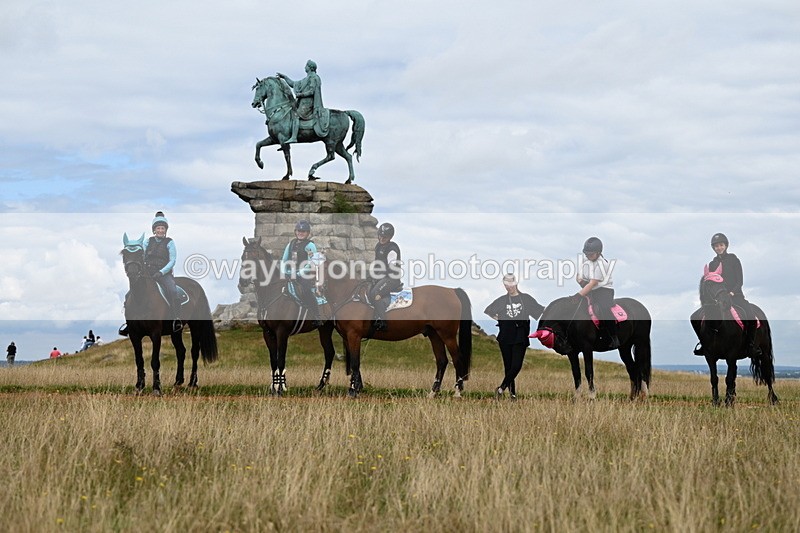 DSC_6716 - Time at Statue 12:45 to 13:15