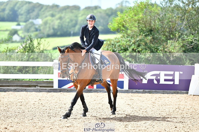 230819A-144432-00857 - Cls 31 85cm Amateur Qualifier