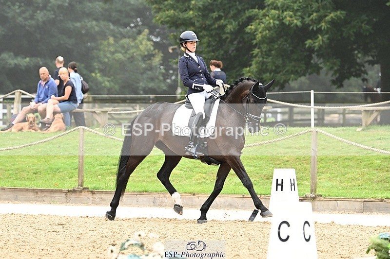 240811-110113-05385 - 226-Georgie.Nicholls-Woodcroft.Kika.Quina