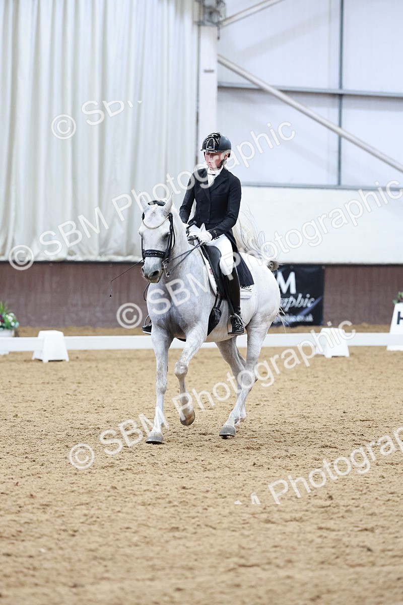 SBM_020940 - Class 13 - FEI INT I - 16.26-17.14
