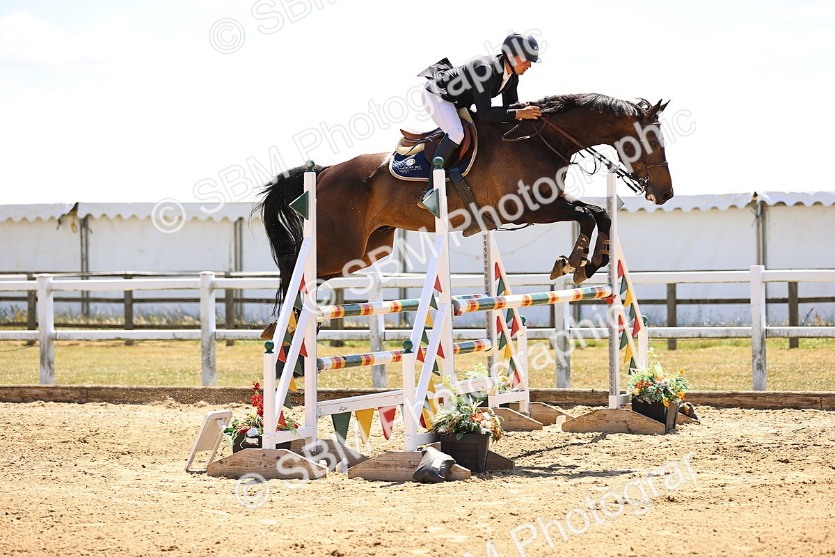 SBM_014445 - Class 15 - Senior Newcomers - 1.10m Open