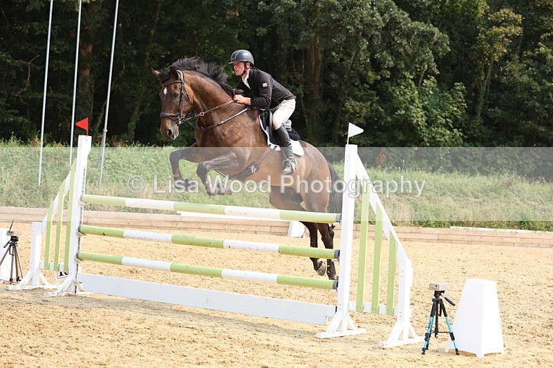 3E7A2646 - Class 9: Senior 1.15m Open