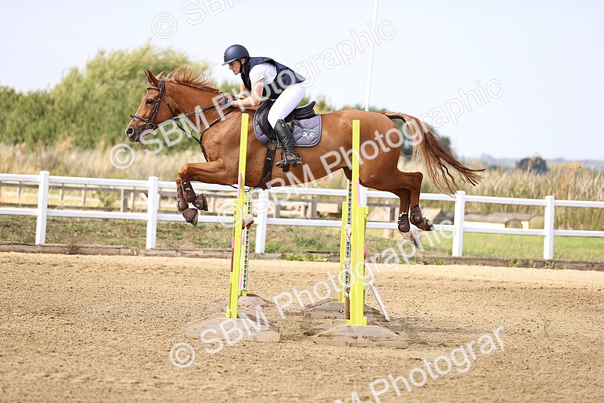SBM_006605 - Class 12 - Amateur Championship Qualifier 1.05m