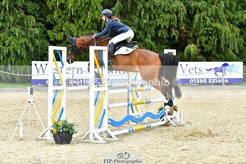 230712-170146-25401 - Cls 57 Newcomers & 1.10m Open