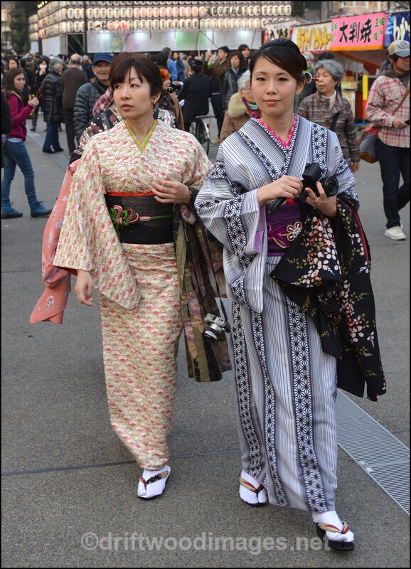 Japan Tokyo Temple Temple Geisha girls - Japan
