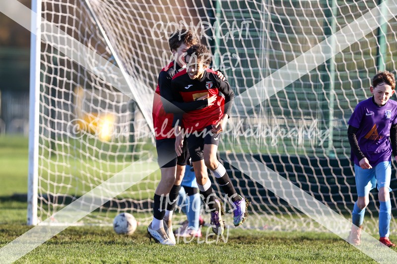 1DX31651 - 2025-11-23 FC Abbey Meads U13 Purple V Highworth Town Junior FC U13 T