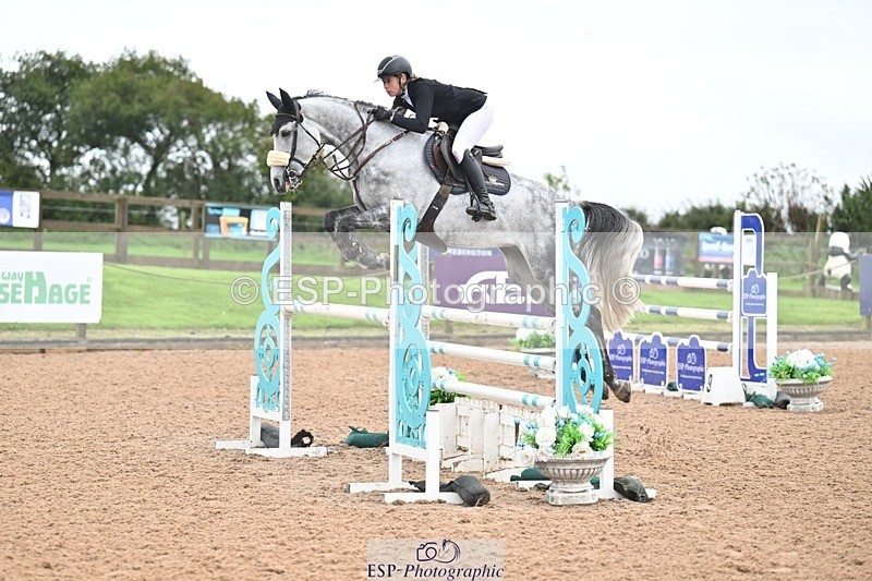 251003-132410-01102 - Cls 3 Foxhunter and 1.20m