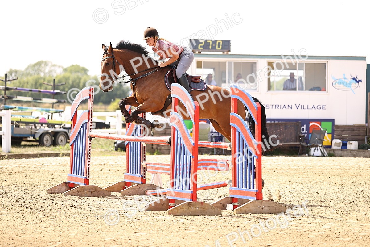 SBM_006691 - Class 12 - Amateur Championship Qualifier 1.05m