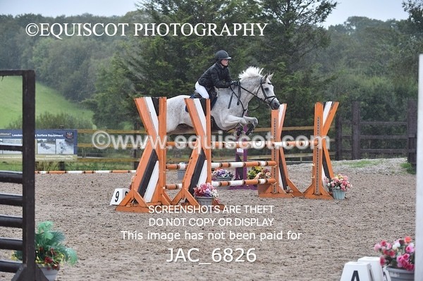 JAC_6826 - CLASS 19 SUN Pony Foxhunter/ 1.10m Open