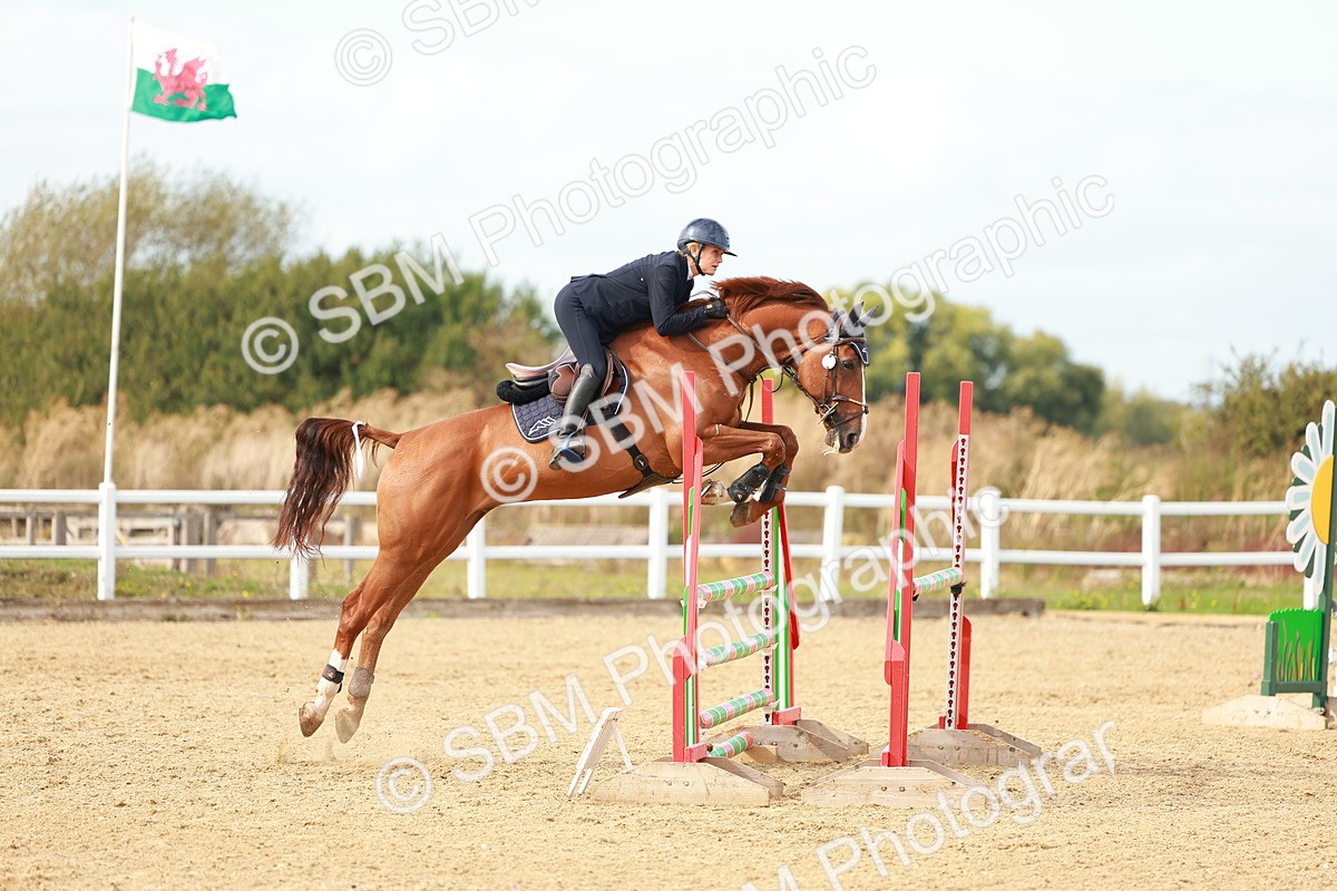 SBM_001820 - Class 4 - Senior Newcomers - 1.10m