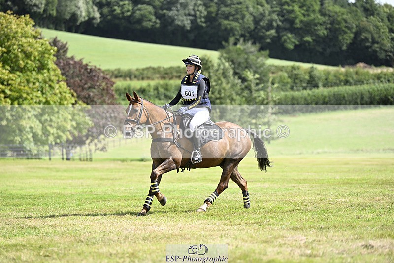 240825X-113754-32566 - 70cm XC 11.00 to 12.00