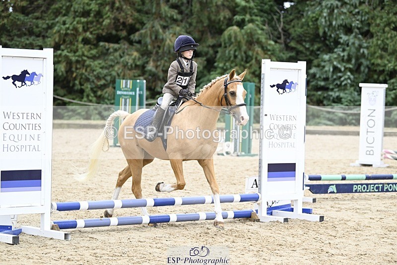 250820A-125503-06756 - Round 1, Start to 1.30pm Break