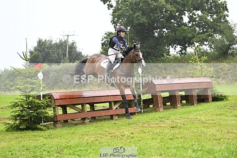 240901A-150356-10278 - 553-Molly.Pullin-OAKWELLYNS.DECANTER.OF.SKYE