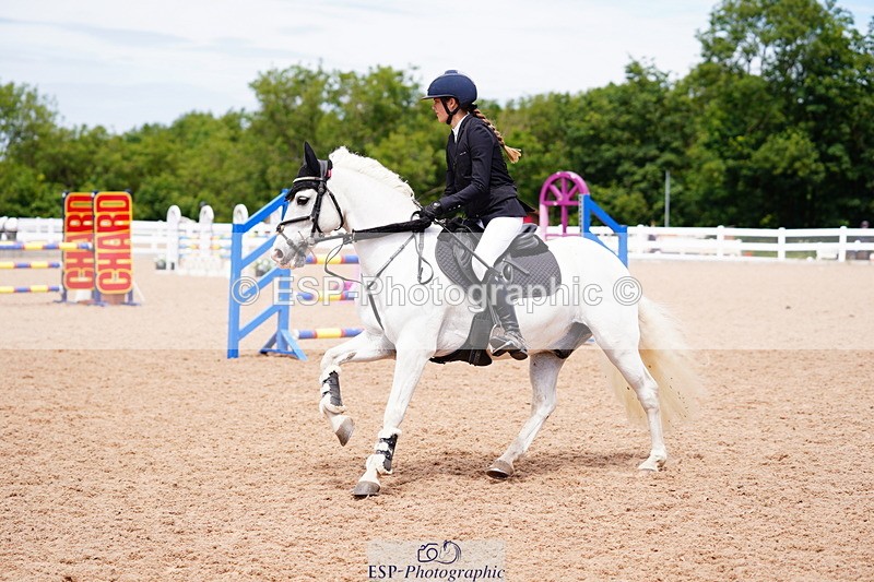 240629A-130322-05544 - Cls 18 Newcomers and 1m Open