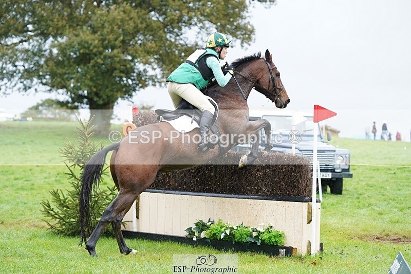 231021-122954-16962 - 433-WILLIAM-Laura.Sharpe-SC+XC