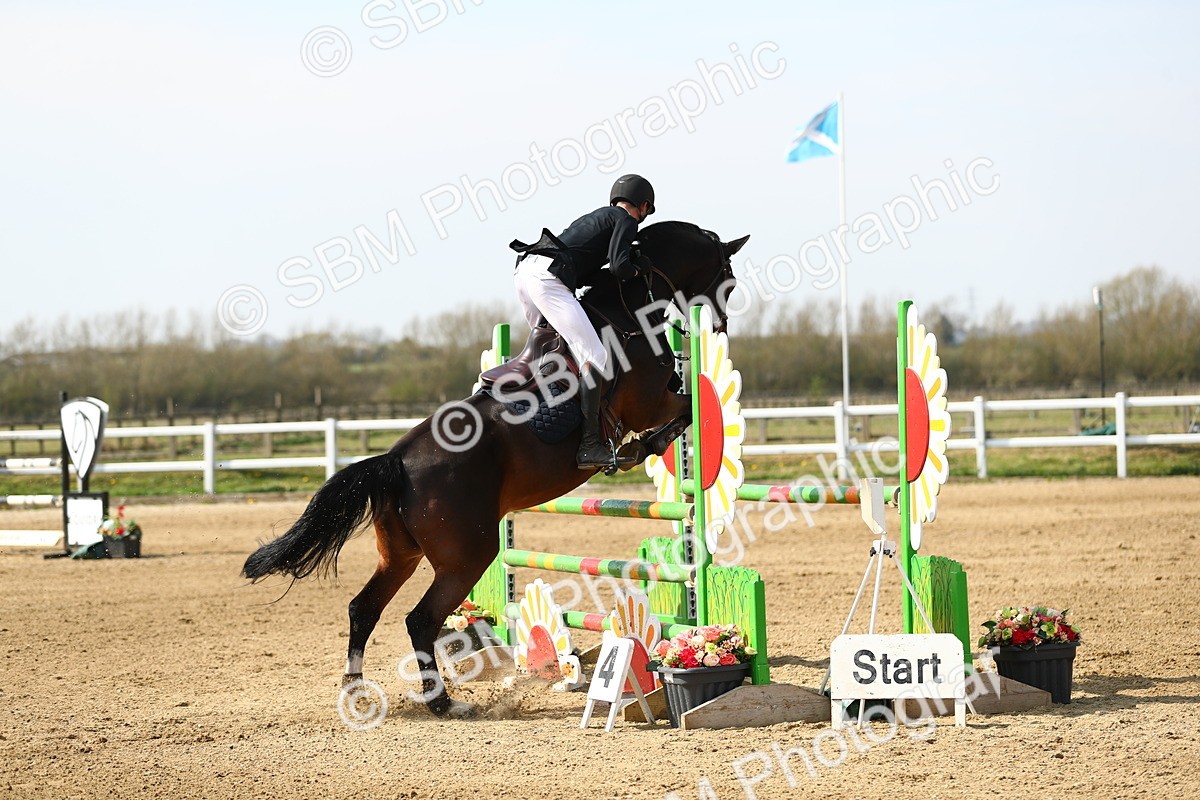 SBM_002641 - Class 10 - Senior Newcomers - 1.10m