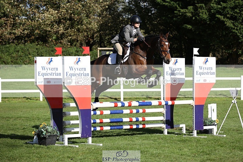 231022-130055-27461 - 507-EDGEDALE.BLUE.LADY-Katie.Lavin-TrotUp+SJ