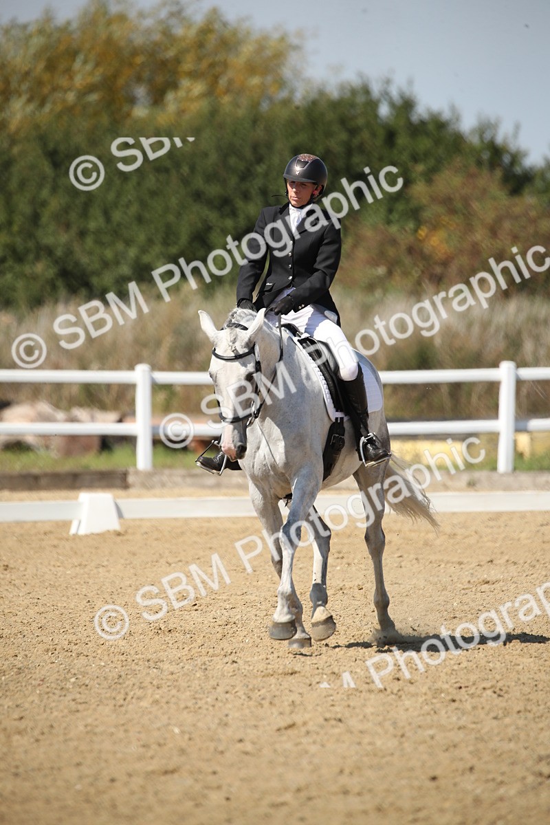 SBM_005156 - Class 11 - Novice 5 - 11.41-12.58