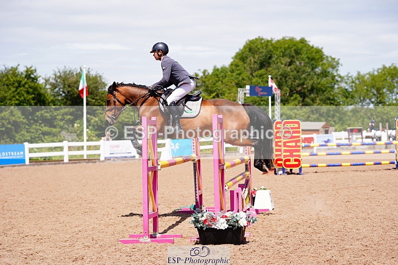 240629A-121504-05261 - Cls 18 Newcomers and 1m Open