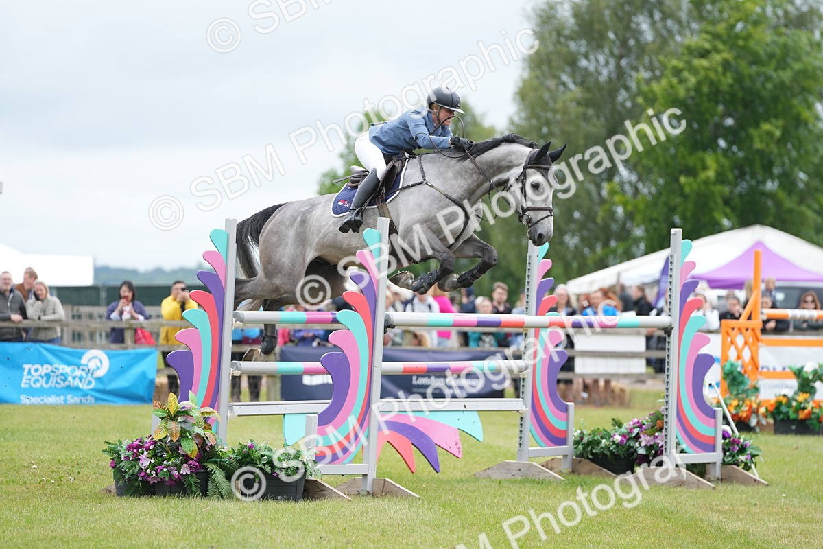 SBM_03175 - Class 201 - British Horse Feeds Speedi Beet Horse of the Year Show Grade  C