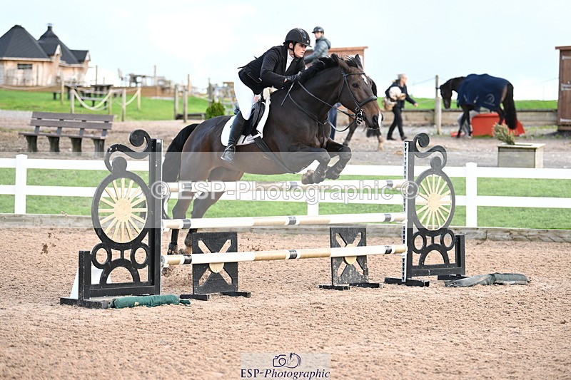 241023A-150734-01110 - Cls 5 Foxhunter and 1.20m Open