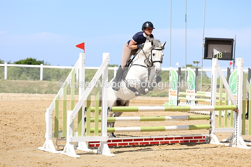 3E7A5911 - Class 4: Senior BN/90cm open