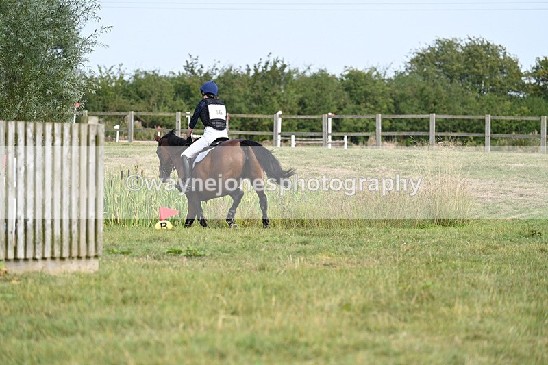 WJ7_8051 - 80cm XC Time 15:07 to 15:25