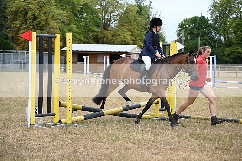 WJ6_9448 - Class 12 Minimus Jumping 45cm