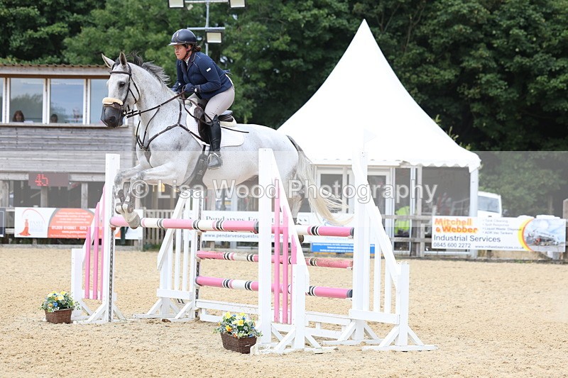 3E7A6343 - Class 8: Senior Newcomers/1.10m open
