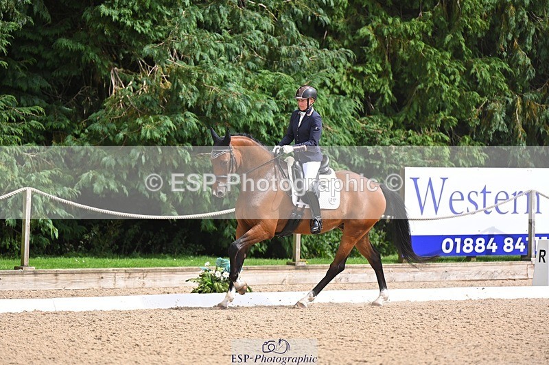 240809-154441-02178 - 217-Alice.Peternell-Newton.D