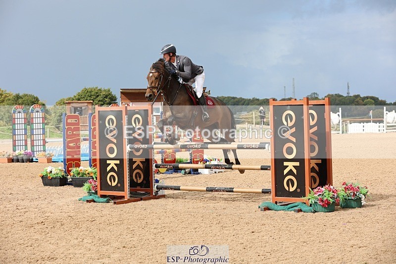 250911-112316-00945 - Cls 2 Snr Newcomers