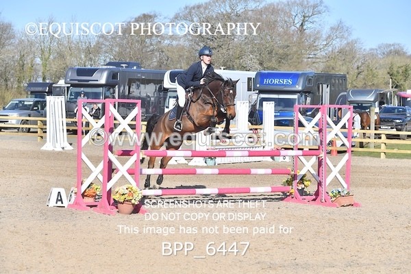 BPP_6447 - CLASS 10 SUN Newcomers/ 1m Open