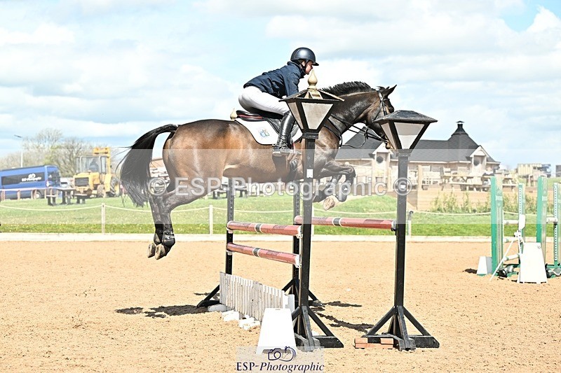 250416-133217-01114 - Cls 4 Newcomers and 1.10m