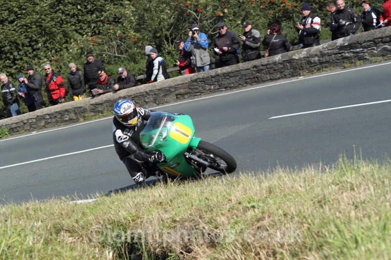 John McGuinness - Bennetts 500cc Classic TT