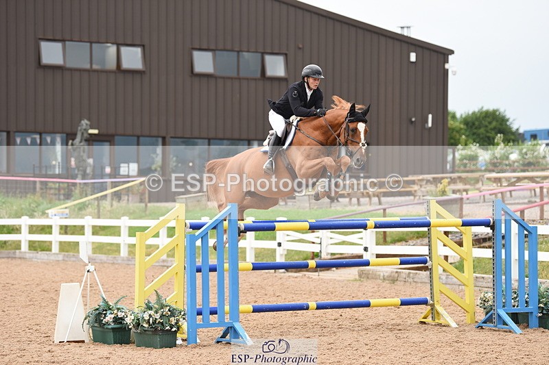 230628A-164530-01068 - Cls 6 1.30 & 1.40m Open