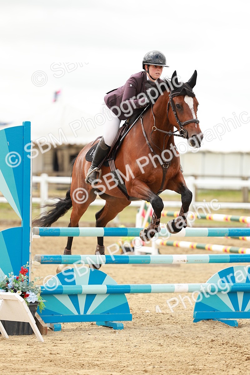 SBM_006900 - Class 2 - Senior Discovery - 1.00m Open