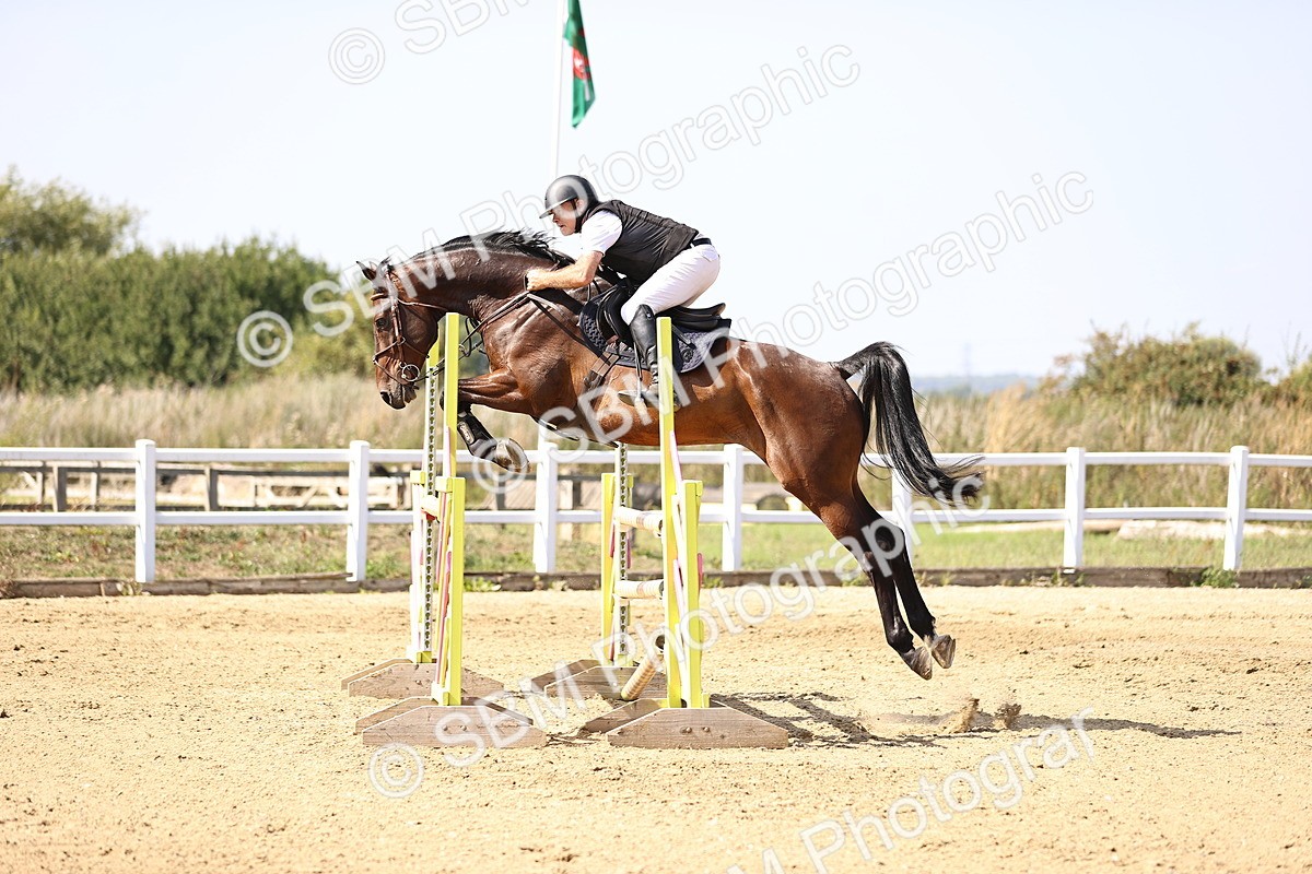 SBM_006938 - Class 13 - Senior Newcomers - 1.10m