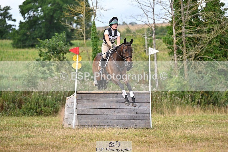 250803A-151559-15955 - O-668-Leia.Massey-SLIPALONGTREVASKIS