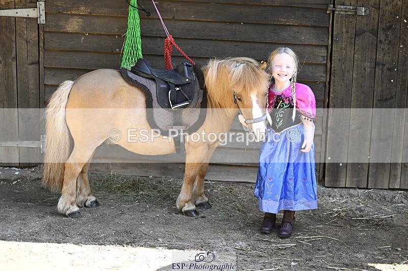 240728B-093341-00060 - Sunday Stable Shots and Fancy Dress