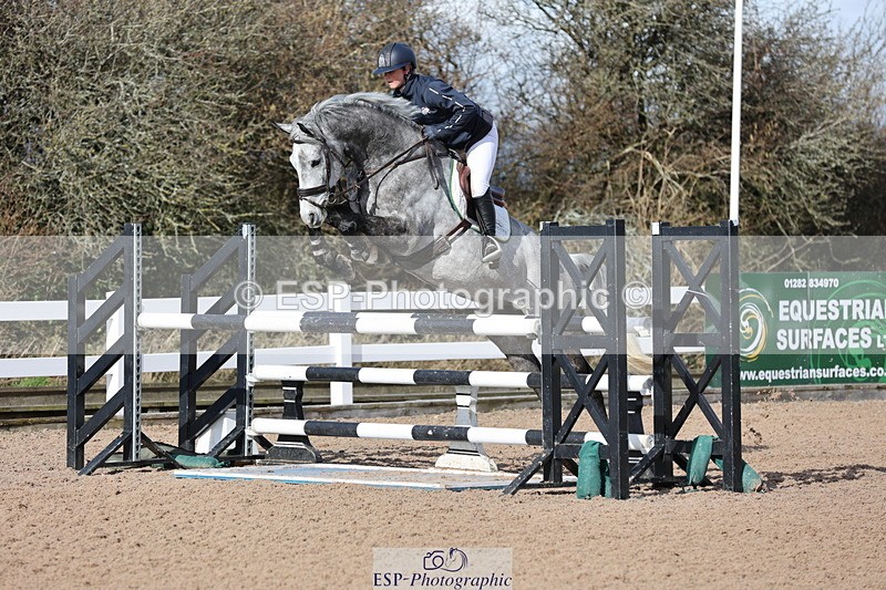 240223A-115637-01009 - Cls 4 Snr 1.05m Open